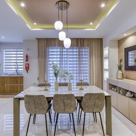 Comfortable Family In With Terrace & 2 Bathrooms 公寓 *