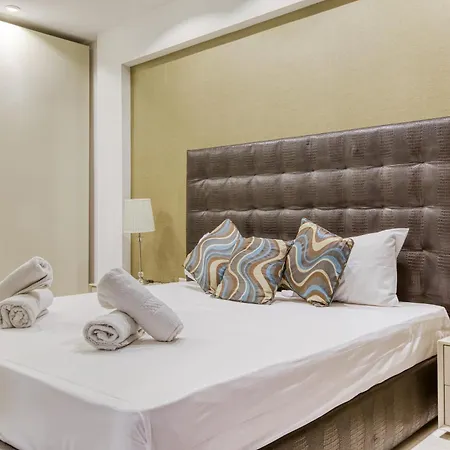Comfortable Family In With Terrace & 2 Bathrooms * 莫斯塔