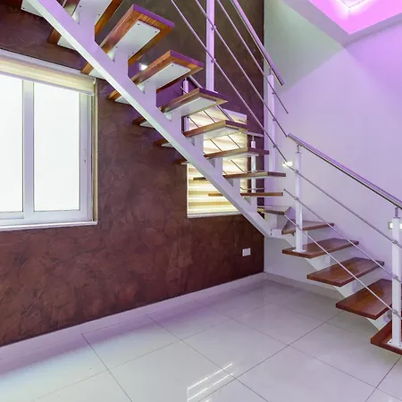 Comfortable Family In With Terrace & 2 Bathrooms *