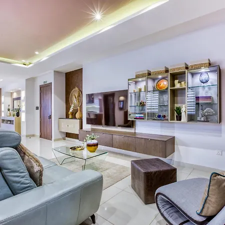 Comfortable Family In With Terrace & 2 Bathrooms 公寓 *