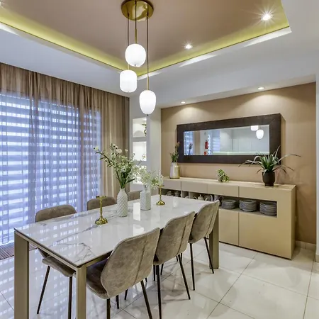 Comfortable Family In With Terrace & 2 Bathrooms * 莫斯塔