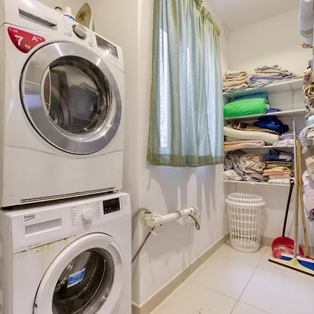 公寓 Comfortable Family In With Terrace & 2 Bathrooms *