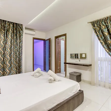 Comfortable Family In With Terrace & 2 Bathrooms 公寓