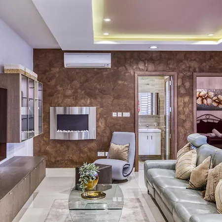 公寓 Comfortable Family In With Terrace & 2 Bathrooms
