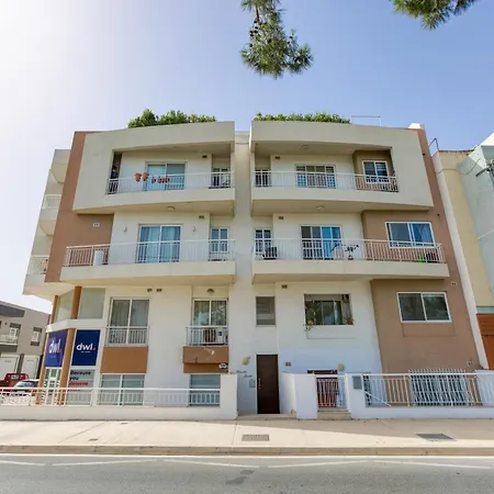 Comfortable Family In With Terrace & 2 Bathrooms 莫斯塔