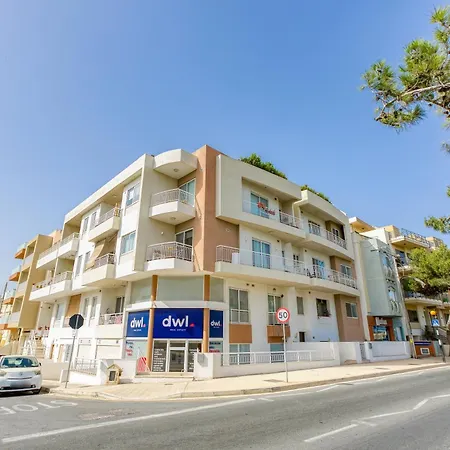 公寓 Comfortable Family In With Terrace & 2 Bathrooms 莫斯塔